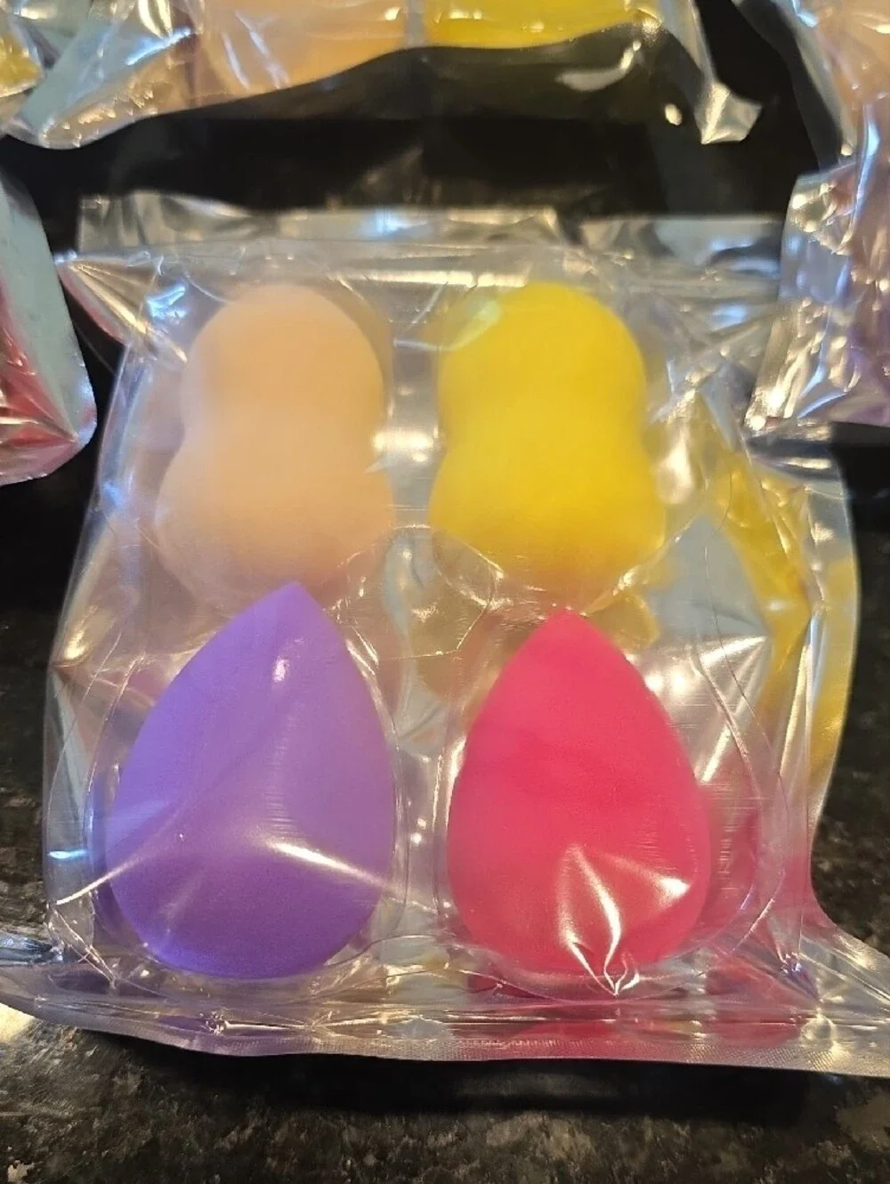 Makeup sponges package